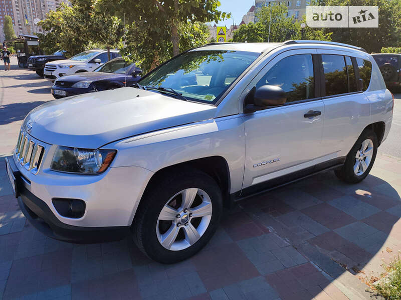 Позашляховик / Кросовер Jeep Compass 2013 в Києві