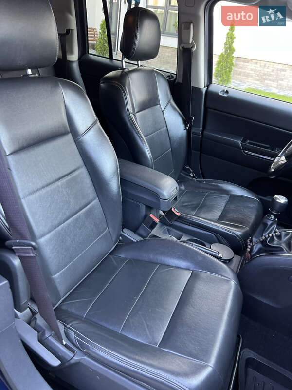 Внедорожник / Кроссовер Jeep Compass 2012 в Черновцах
