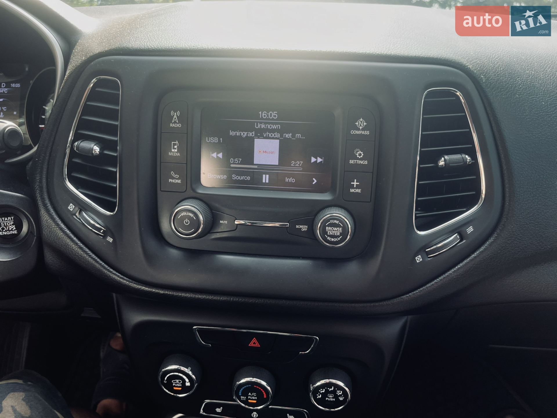 2017 Jeep Compass - мініатюра 33