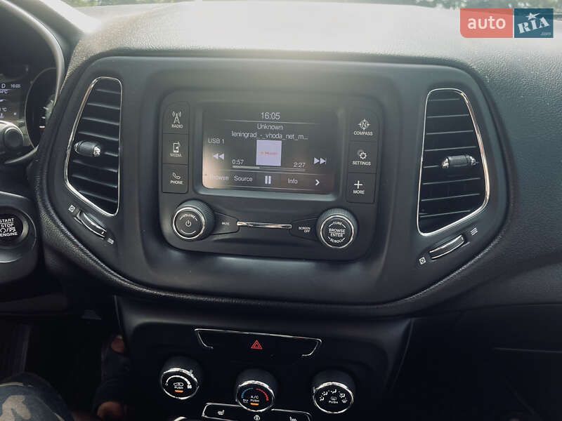 Внедорожник / Кроссовер Jeep Compass 2017 в Подольске