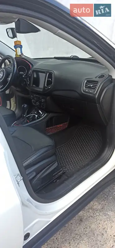 Jeep Compass 2018 VIN 3C4NJDDB9KT622320 фото оголошення 6 з 70