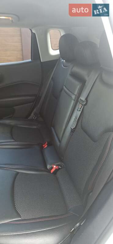 Позашляховик / Кросовер Jeep Compass 2018 в Рівному фото 14 Позашляховик / Кросовер Jeep Compass 2018 в Рівному