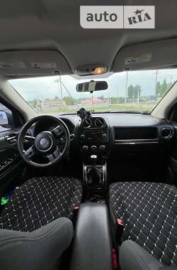 Внедорожник / Кроссовер Jeep Compass 2011 в Новой Ушице