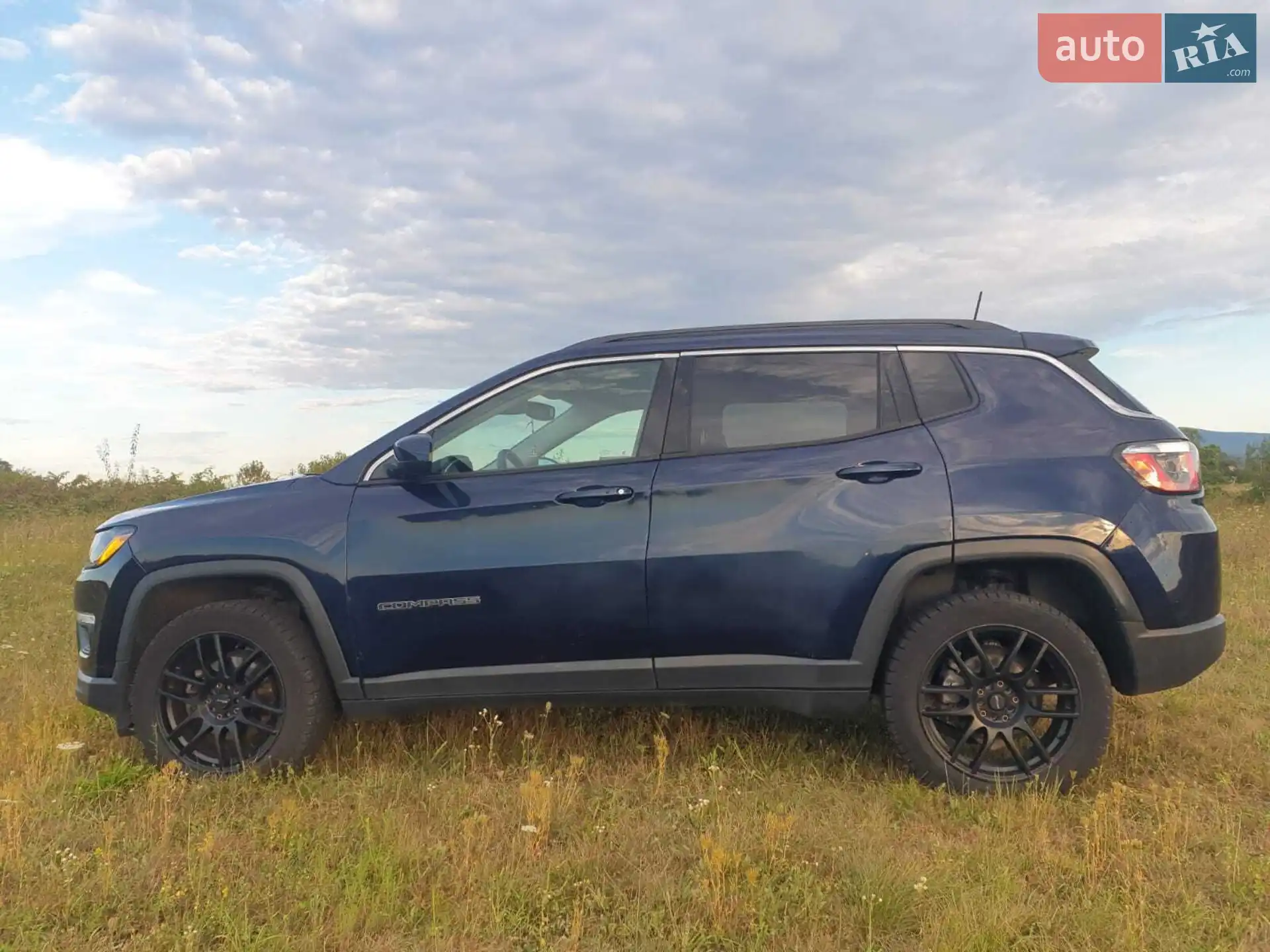 2017 Jeep Compass - мініатюра 2