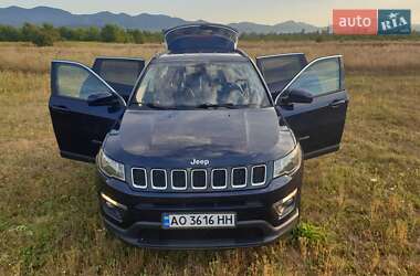 Внедорожник / Кроссовер Jeep Compass 2017 в 