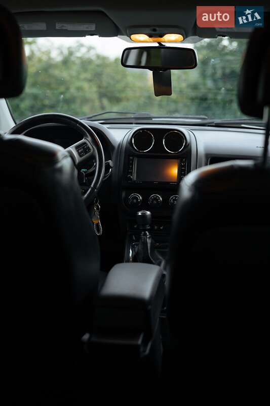 Внедорожник / Кроссовер Jeep Compass 2011 в Черновцах