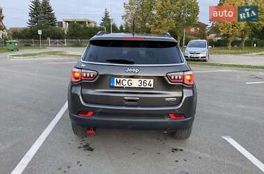 Внедорожник / Кроссовер Jeep Compass 2018 в 