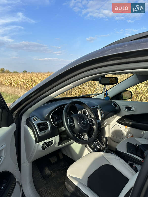 Внедорожник / Кроссовер Jeep Compass 2018 в Киеве