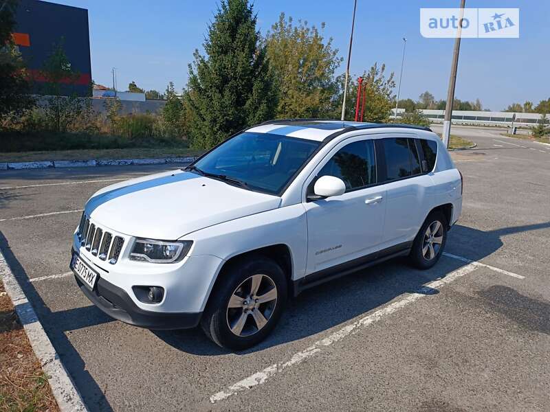 Внедорожник / Кроссовер Jeep Compass 2016 в Киеве фото 3 Внедорожник / Кроссовер Jeep Compass 2016 в Киеве