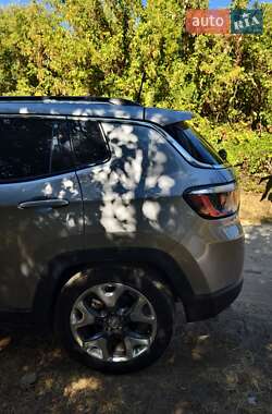 Внедорожник / Кроссовер Jeep Compass 2019 в 