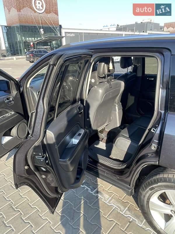 Внедорожник / Кроссовер Jeep Compass 2013 в Вышгороде