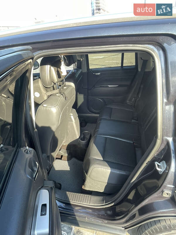 Внедорожник / Кроссовер Jeep Compass 2013 в Вышгороде