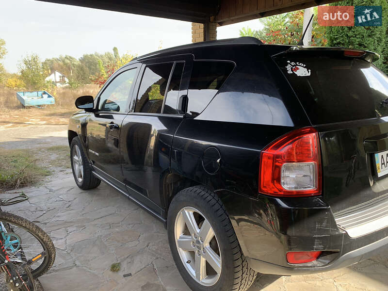 Позашляховик / Кросовер Jeep Compass 2012 в Києві
