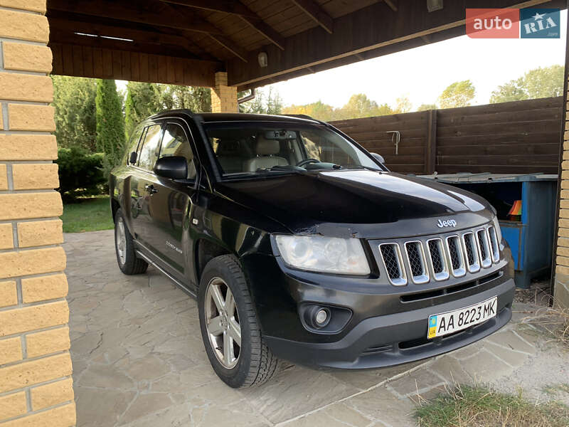 Позашляховик / Кросовер Jeep Compass 2012 в Києві
