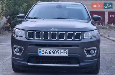 Внедорожник / Кроссовер Jeep Compass 2018 в 