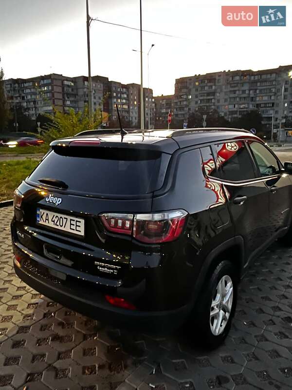 Внедорожник / Кроссовер Jeep Compass 2018 в Буче