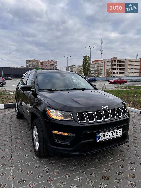 Внедорожник / Кроссовер Jeep Compass 2018 в Буче