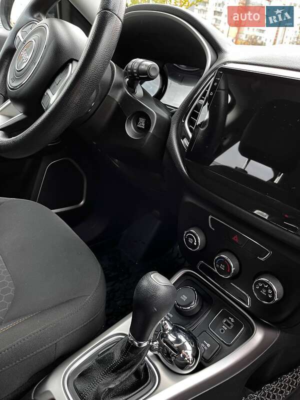 Внедорожник / Кроссовер Jeep Compass 2018 в Буче