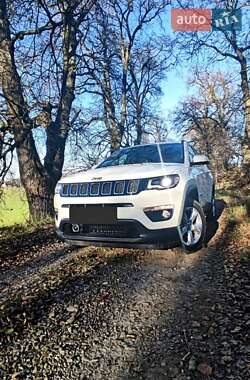 Внедорожник / Кроссовер Jeep Compass 2017 в 