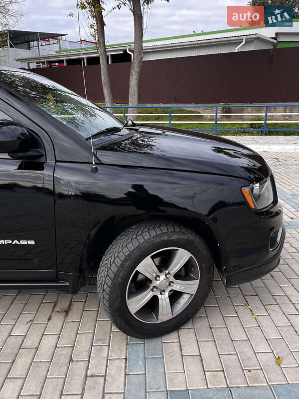 Внедорожник / Кроссовер Jeep Compass 2016 в Измаиле фото 12 Внедорожник / Кроссовер Jeep Compass 2016 в Измаиле