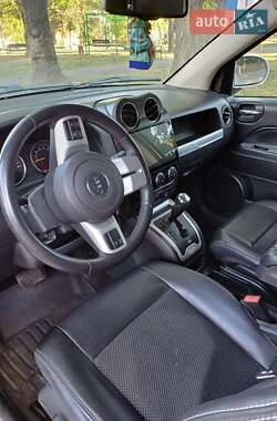 Внедорожник / Кроссовер Jeep Compass 2014 в Каменском