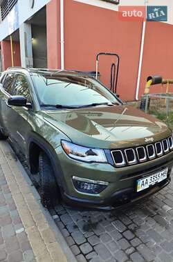 Позашляховик / Кросовер Jeep Compass 2017 в Києві