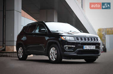 Внедорожник / Кроссовер Jeep Compass 2017 в Киеве