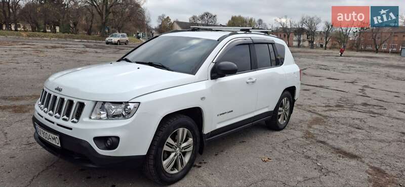 Позашляховик / Кросовер Jeep Compass 2012 в Чугуєві фото 3 Позашляховик / Кросовер Jeep Compass 2012 в Чугуєві