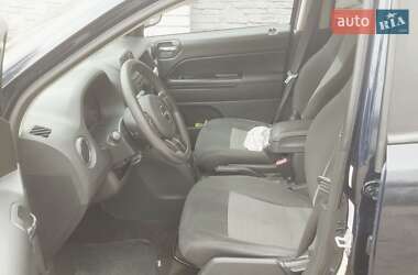 Внедорожник / Кроссовер Jeep Compass 2015 в 