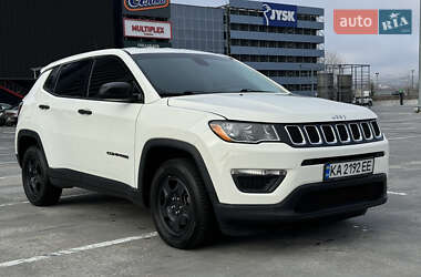 Внедорожник / Кроссовер Jeep Compass 2017 в Киеве