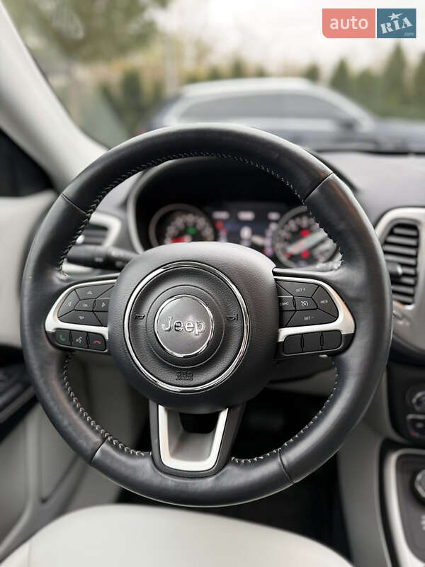 Внедорожник / Кроссовер Jeep Compass 2018 в Киеве фото 37 Внедорожник / Кроссовер Jeep Compass 2018 в Киеве