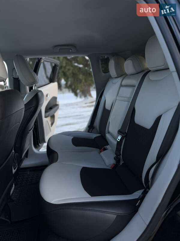 Внедорожник / Кроссовер Jeep Compass 2019 в Дубно