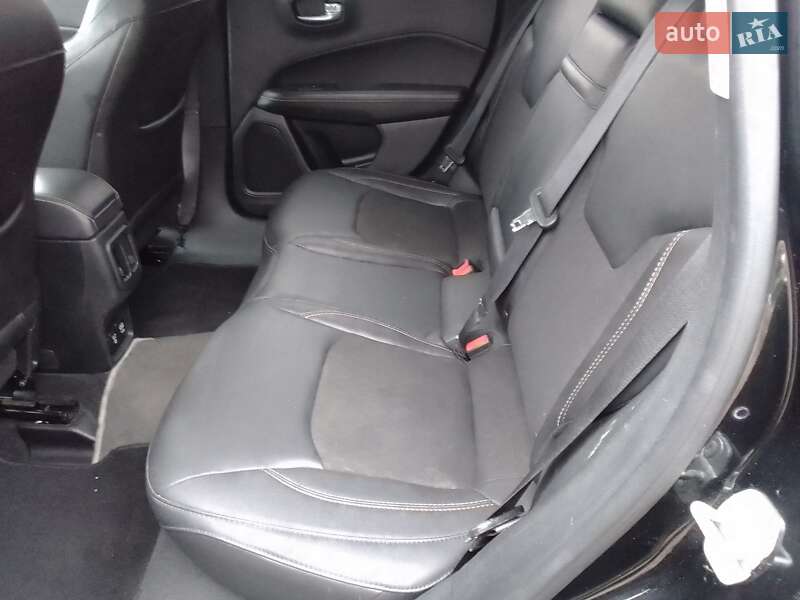 Внедорожник / Кроссовер Jeep Compass 2017 в Черкассах
