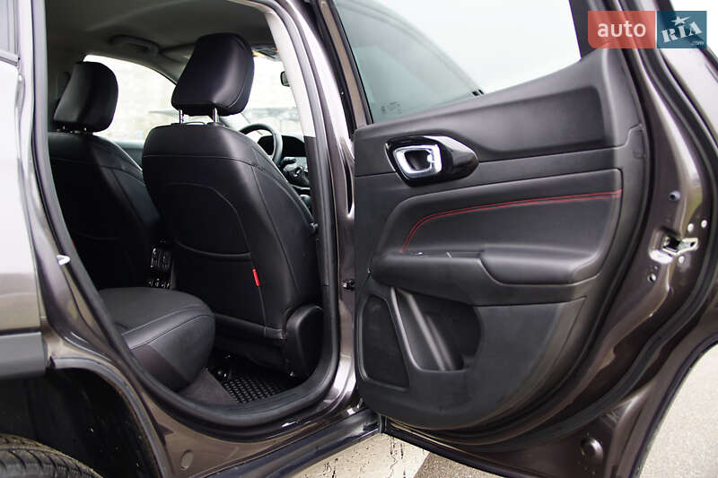 Внедорожник / Кроссовер Jeep Compass 2022 в Киеве