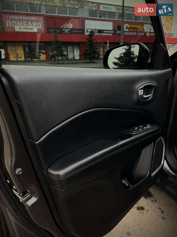 Позашляховик / Кросовер Jeep Compass 2018 в Тернівці фото 16 Позашляховик / Кросовер Jeep Compass 2018 в Тернівці