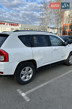 Внедорожник / Кроссовер Jeep Compass 2014 в Киеве