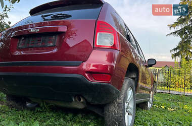 Позашляховик / Кросовер Jeep Compass 2012 в 