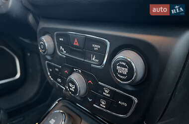 Внедорожник / Кроссовер Jeep Compass 2020 в 