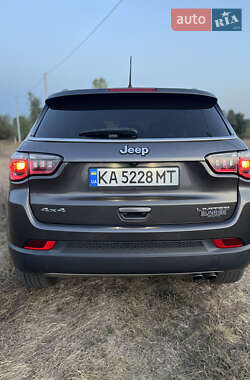 Внедорожник / Кроссовер Jeep Compass 2020 в 