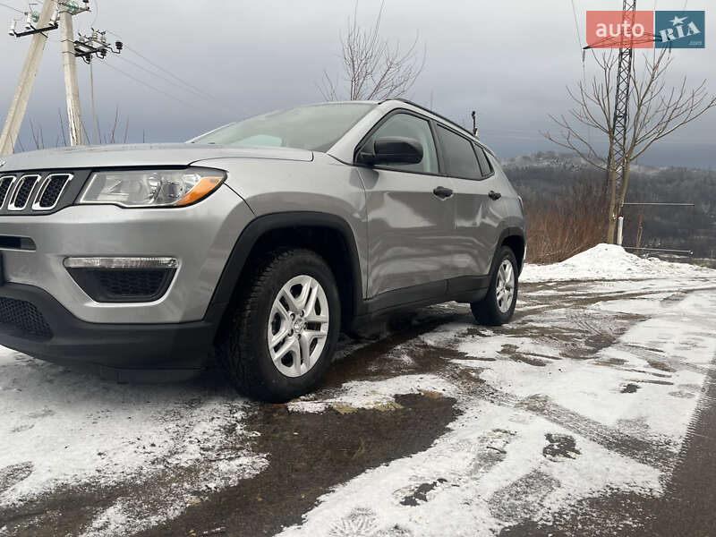 Внедорожник / Кроссовер Jeep Compass 2018 в Сумах