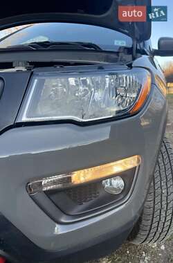 Внедорожник / Кроссовер Jeep Compass 2020 в 