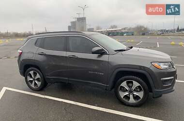 Внедорожник / Кроссовер Jeep Compass 2017 в Киеве