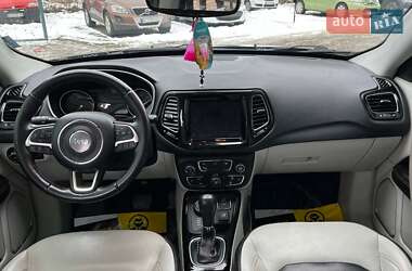 Внедорожник / Кроссовер Jeep Compass 2018 в 