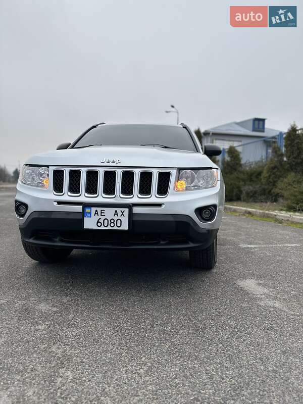 Внедорожник / Кроссовер Jeep Compass 2012 в Днепре