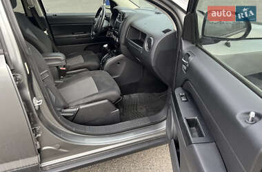 Внедорожник / Кроссовер Jeep Compass 2012 в 