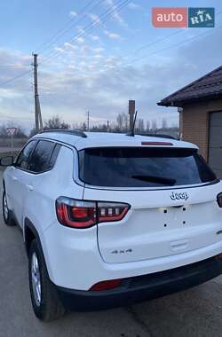 Внедорожник / Кроссовер Jeep Compass 2022 в 