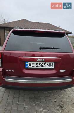 Внедорожник / Кроссовер Jeep Compass 2014 в 