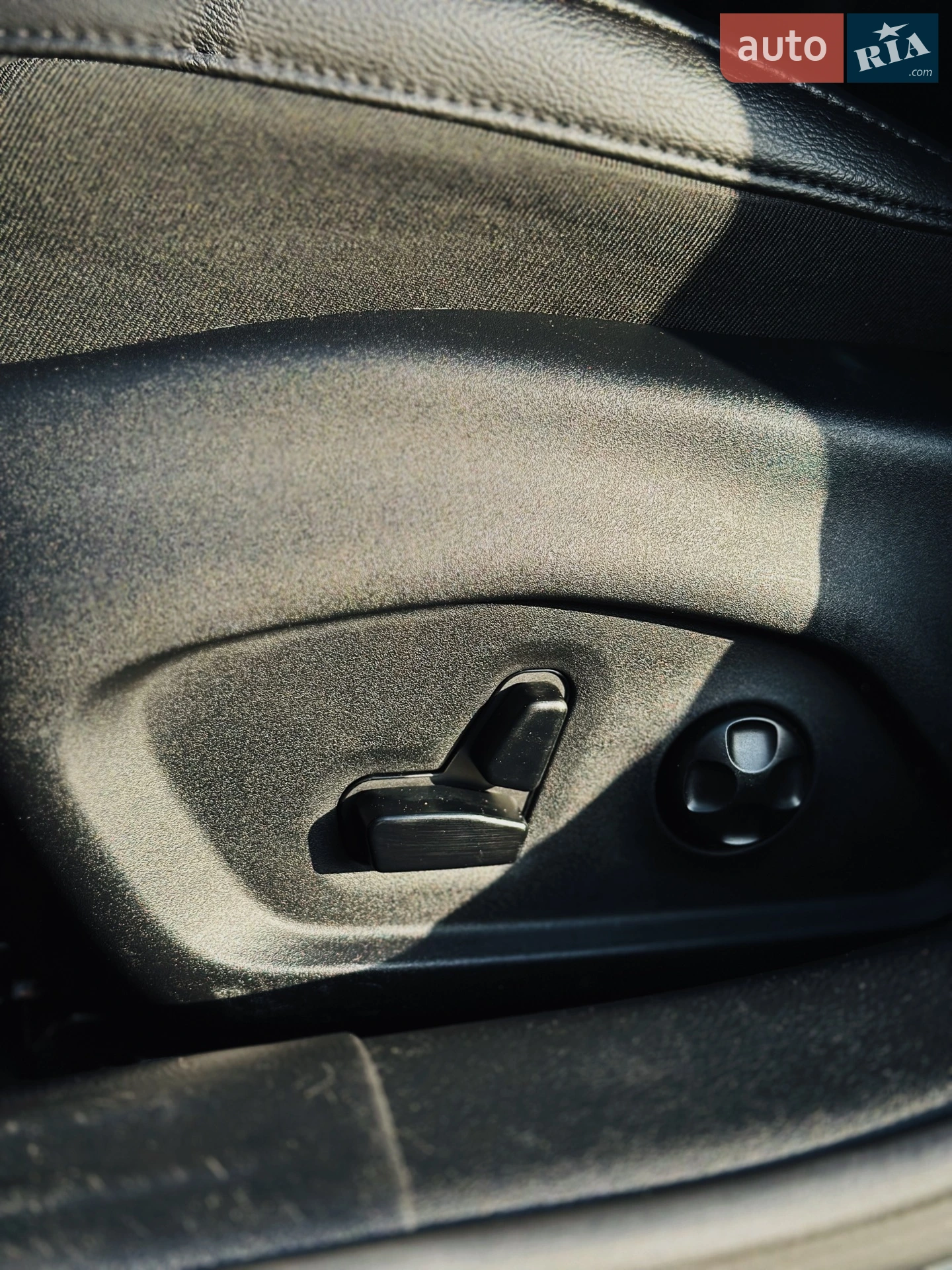 2017 Jeep Compass - мініатюра 16