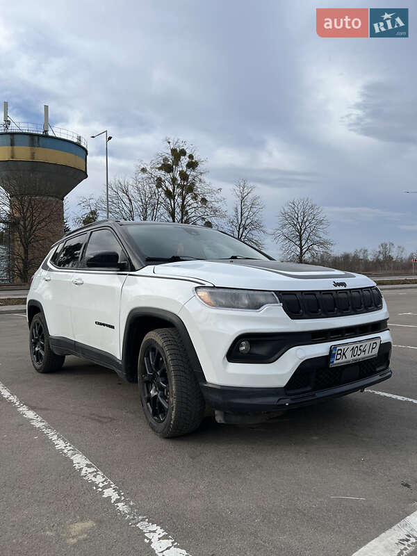 Позашляховик / Кросовер Jeep Compass 2022 в Рівному