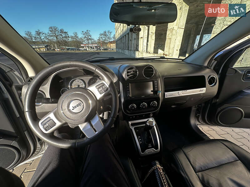 Внедорожник / Кроссовер Jeep Compass 2016 в Тернополе